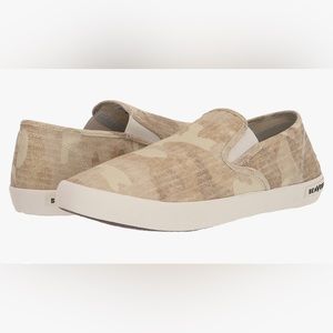 SeaVees Baja Camo Salt Wash  woman 9 or 7.5 mens  sneaker NEW